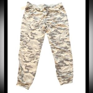 Calvin Klein Performance Strengh Jogger Pants Sz L Beige Camo Pockets Pull On